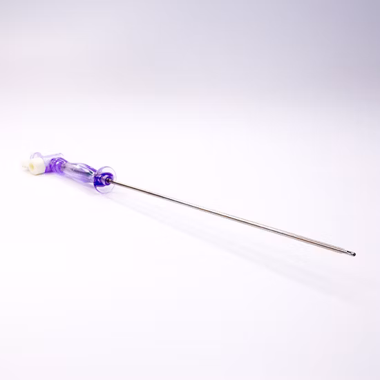 Aiguille médicale jetable de Veress de poignée forte de polycarbonate pour l'insufflation de laparoscopie